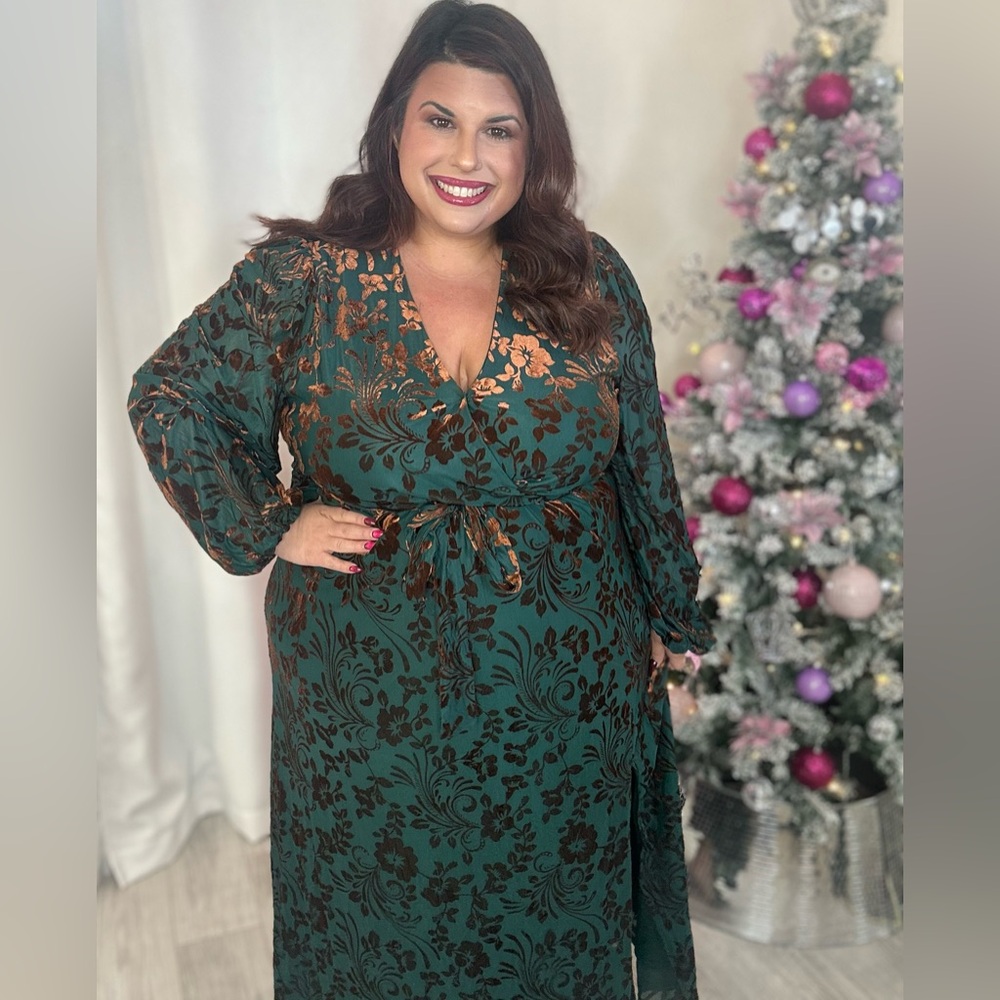 Elegant Green Floral Maxi Dress